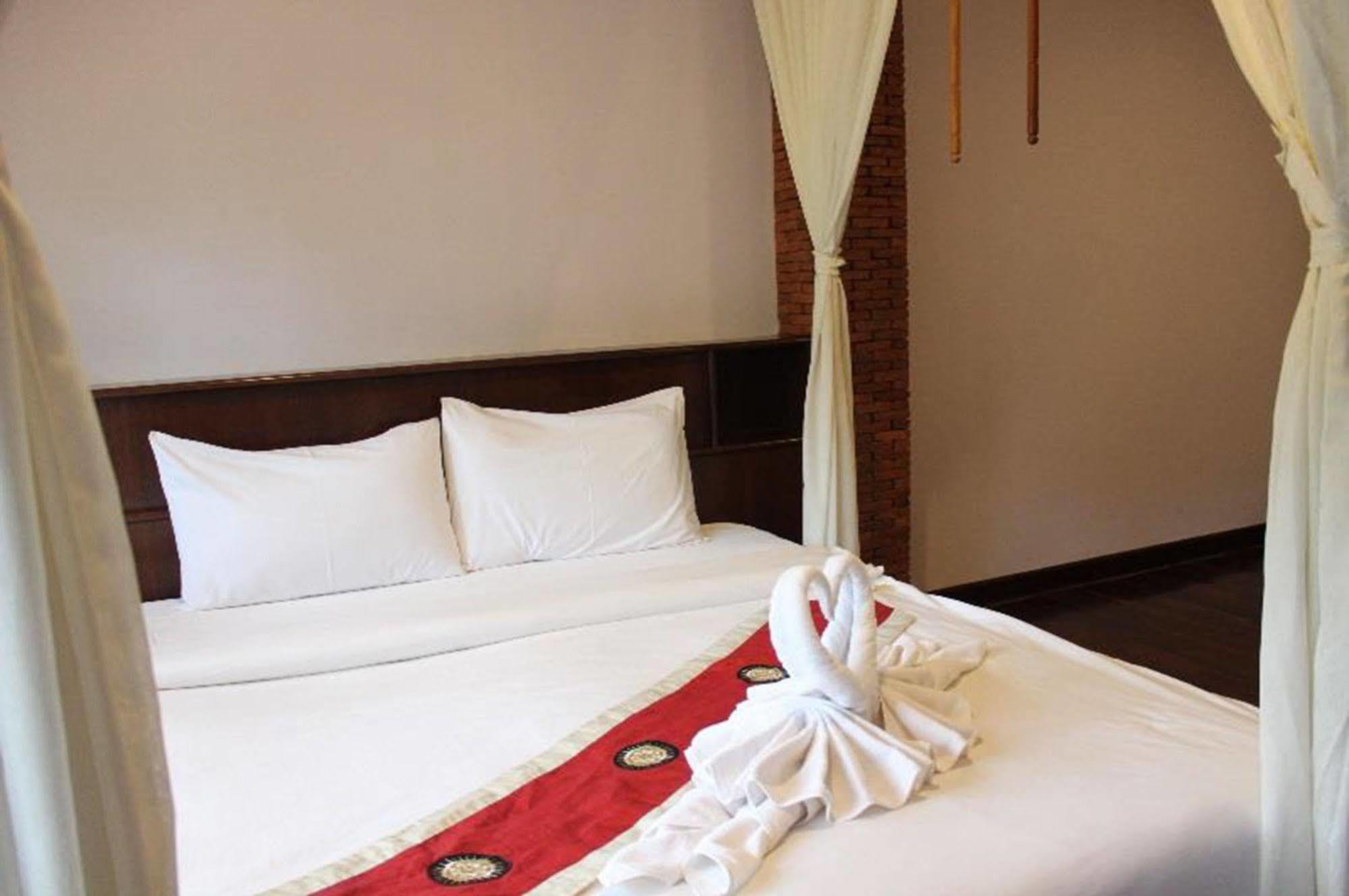 Boom Boom Beach Resort Chanthaburi Exterior photo